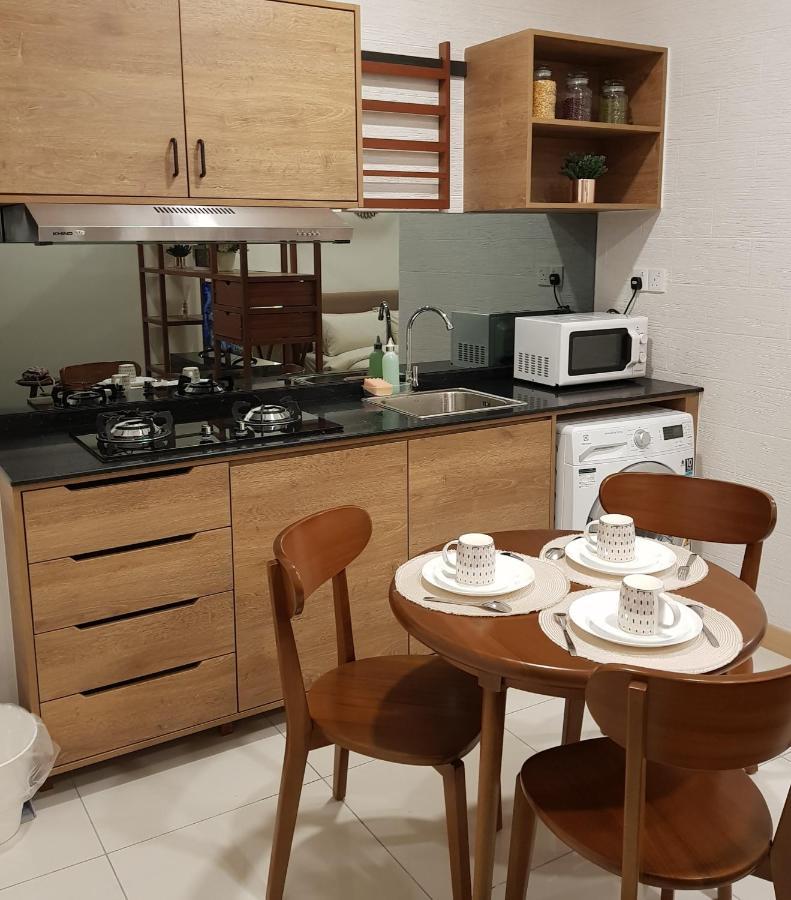 Timurbay Studio Apartment Facing Beautiful Beach Kuantan Exterior foto